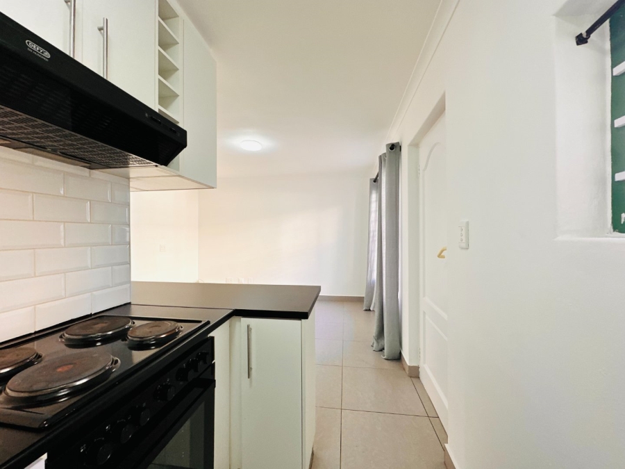 2 Bedroom Property for Sale in Table View Western Cape